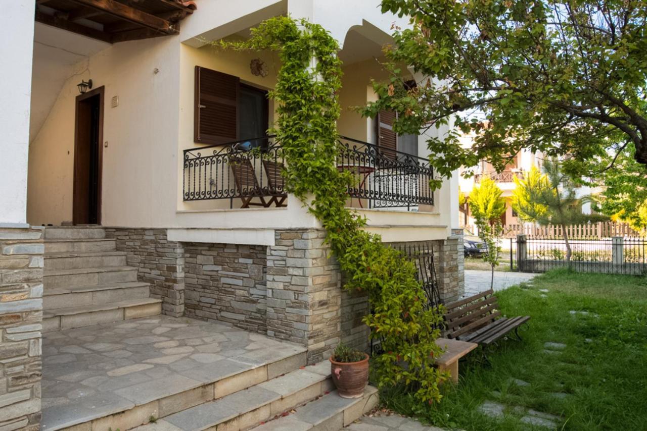 Seasidelongo Houses 1 Min From The Beach Of Nikiti ภายนอก รูปภาพ