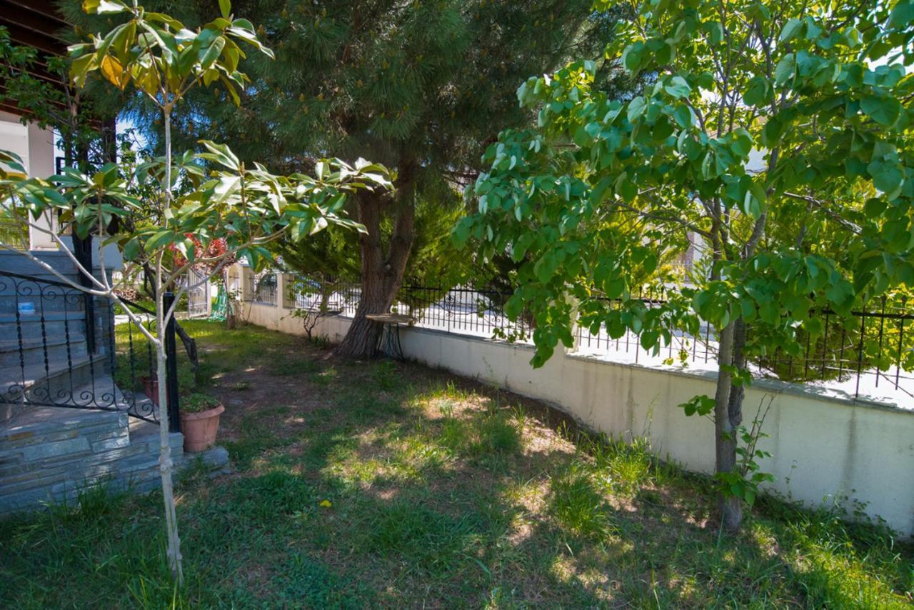 Seasidelongo Houses 1 Min From The Beach Of Nikiti ภายนอก รูปภาพ
