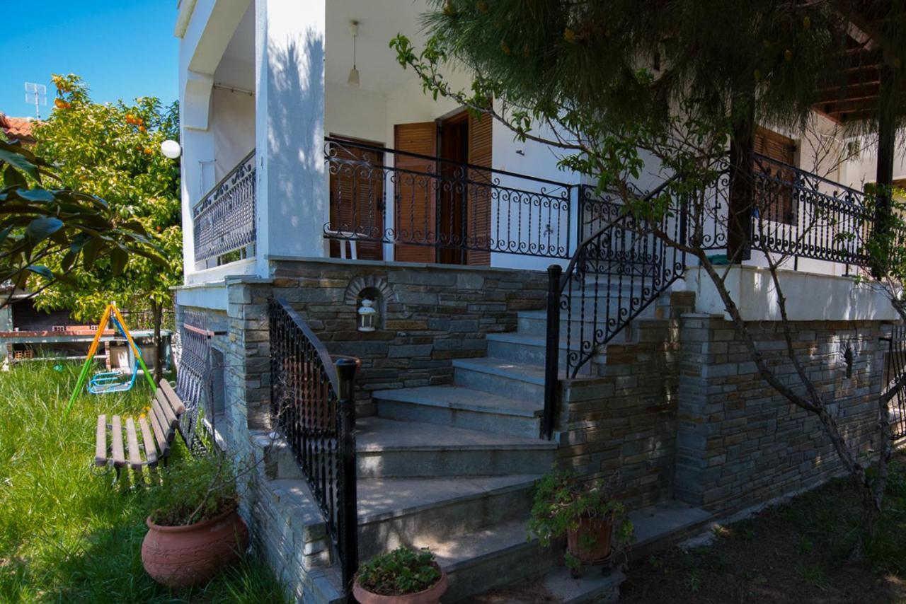 Seasidelongo Houses 1 Min From The Beach Of Nikiti ภายนอก รูปภาพ